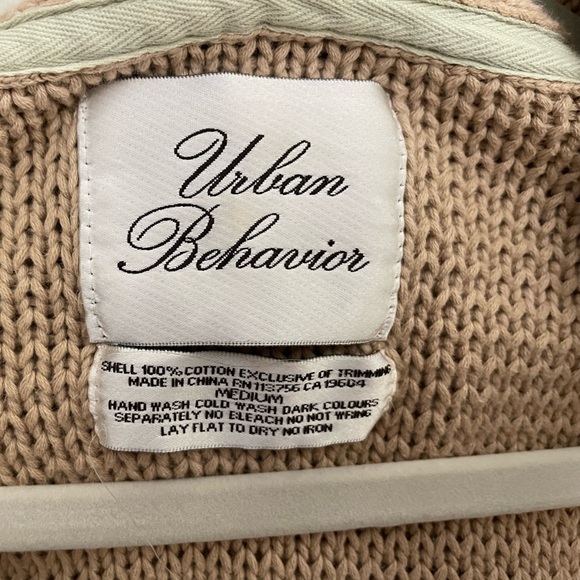 Urban Behaviors Tan crop zip up sweater. - Picture 3 of 3